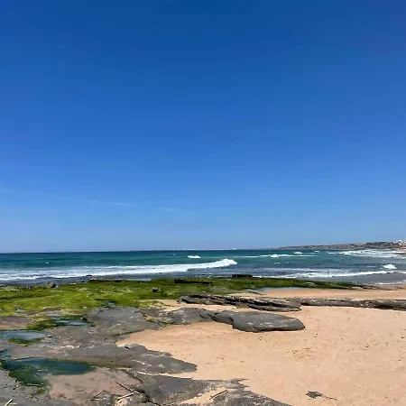 Casa Menezes * 로리냐